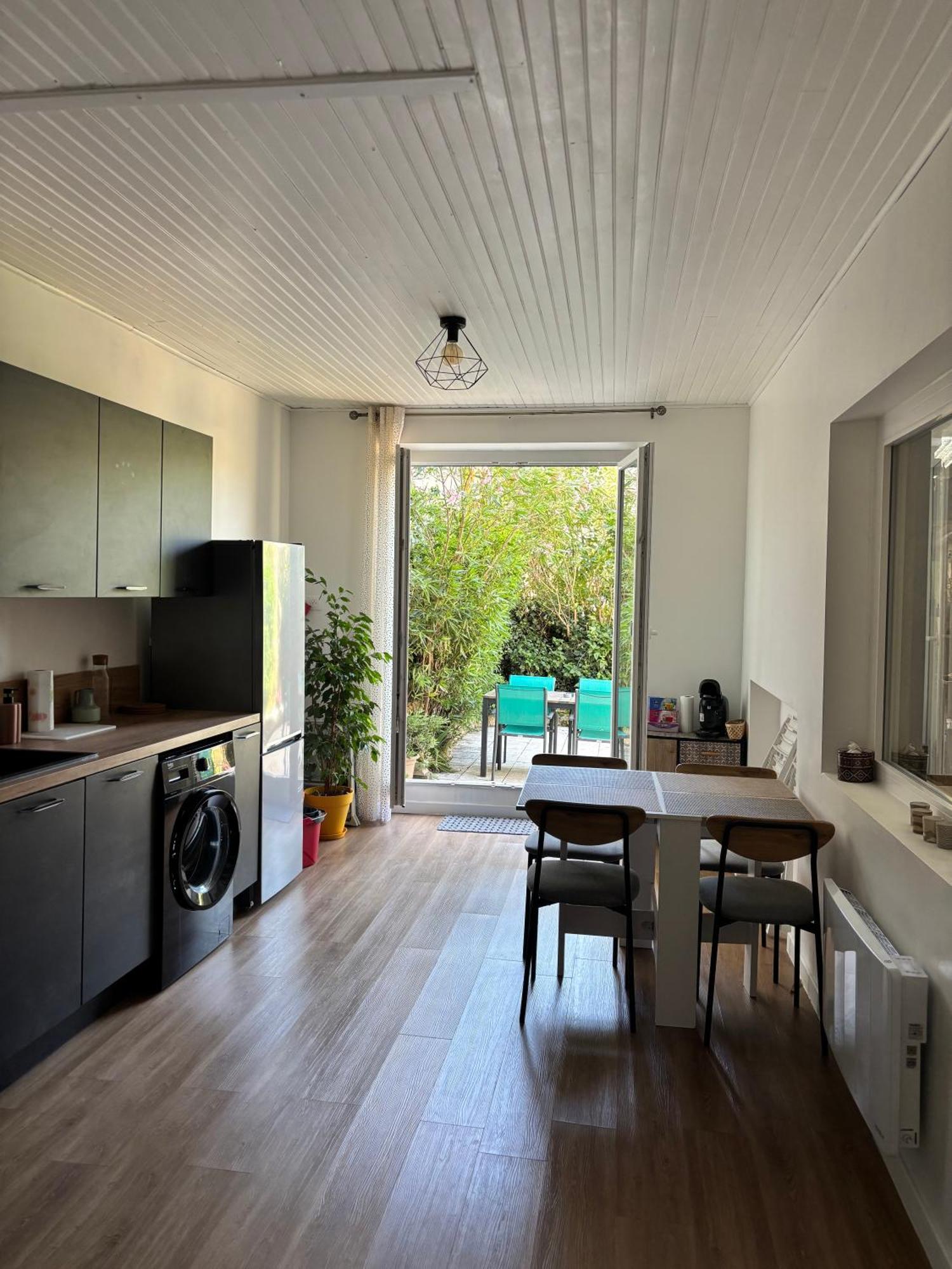 Maison De Village Avec Exterieur -luberon - Villelaure